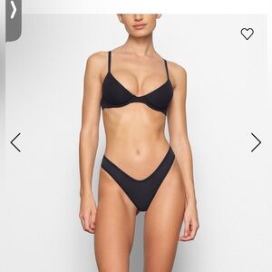 SKIMS Ultimate Collection Push Up Plunge Bra